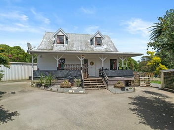 32B Sikkim Crescent, Clover Park, Auckland