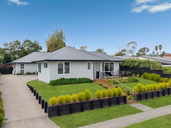 8 Seventh View Avenue, Beachlands, Auckland