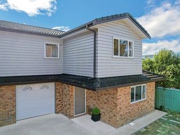 8/31 Swanson Road, Henderson, Auckland