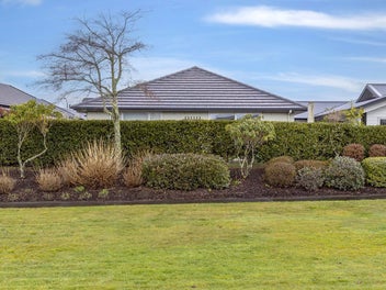 53 Chateau Crescent, Rangatira Park, Taupo