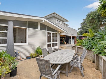 12 Garmons Way, Castor Bay, Auckland