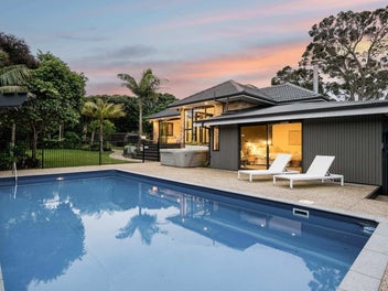 35 Rock Isle Road, Torbay, Auckland