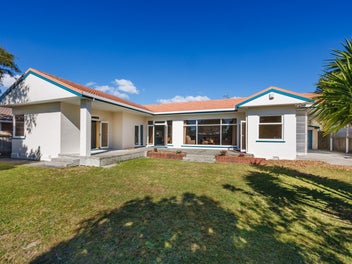 16 College Street, Awapuni, Palmerston North