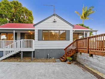 65 Reynella Drive, Massey, Auckland