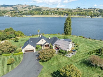 2/193 Gorton Road, Karapiro