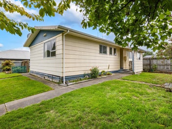 2 Gilbert Street, Amberley, Amberley
