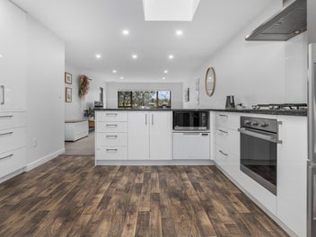 7/24 Acheron Road, Paremata, Porirua