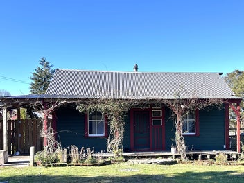 108 Main Road, Blackball, Greymouth