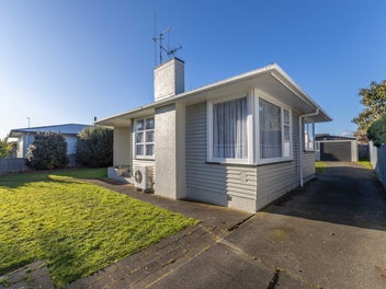 35 Aspiring Avenue, Milson, Palmerston North