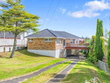 50 McFadzean Drive, Blockhouse Bay, Auckland