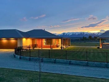 15 The Drive, Twizel