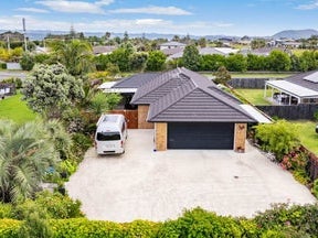 13 Sando Way, One Tree Point