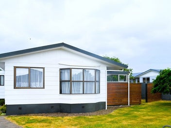 14 Anna Place, Hilltop, Taupo