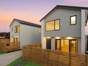 8B Fortunes Road, Half Moon Bay, Auckland