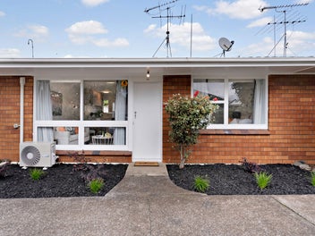 10/16 Inkerman Street, Onehunga, Auckland