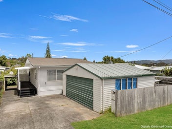 18A Sylvan Crescent, Te Atatu South, Auckland