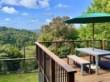 1114 Scenic Drive North, Swanson, Auckland