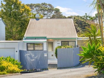 8/24 Beswick Place, Birkdale, Auckland