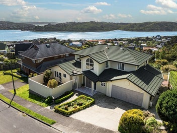 35 Halladale Road, Papakowhai, Porirua