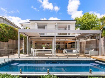 8 Livingstone Street, Westmere, Auckland