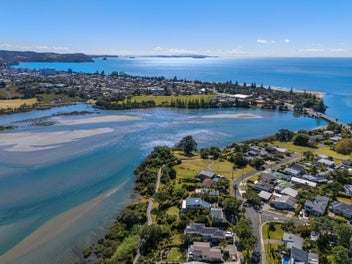 40 Pohutukawa Avenue, Red Beach, Red Beach