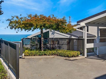 9 Harvey Road, Bluff Hill, Napier