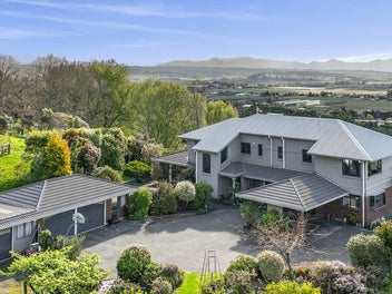 583 Hill Street South, Hope, Richmond