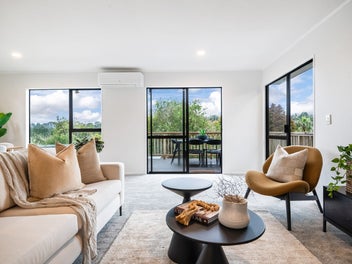 8 Hague Place, Birkenhead, Auckland
