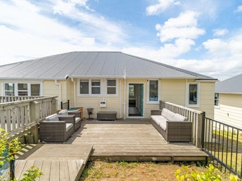 6 Piko Street, Titahi Bay, Porirua
