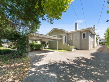 1/93 Pah Road, Epsom, Auckland