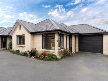 19D Gamblins Road, Saint Martins, Christchurch