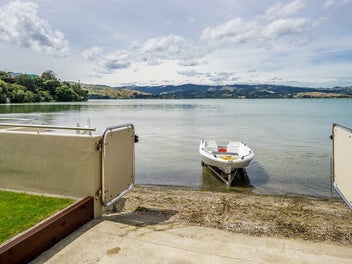 85 Paremata Road, Paremata, Porirua
