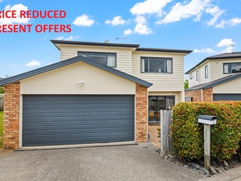 35/22 Northcross Drive, Oteha, Auckland