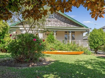 24 Pohutukawa Road, Beachlands, Auckland