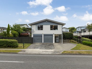 119 Spinnaker Drive, Whitby, Porirua