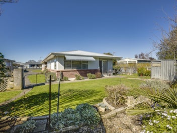 2/80 Clarence Cox Crescent, Pirimai, Napier