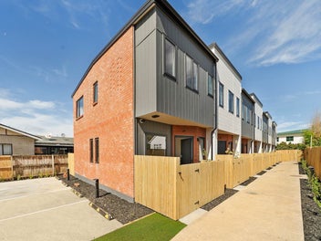 6/629 Great South Road, Otahuhu, Auckland