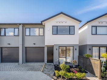 25C Oteha Valley Road, Northcross, Auckland