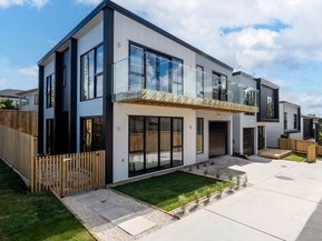 129 Arran Road, Browns Bay, Auckland