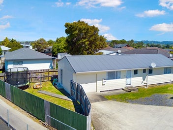 12B Sturges Road, Henderson, Auckland