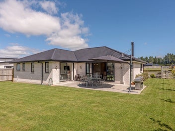 16 Memorial Crescent, Methven, Methven