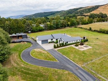 66 Tirohanga Road, North Taieri
