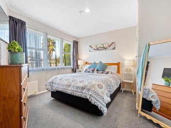 16 Ivon Road, Otara, Auckland