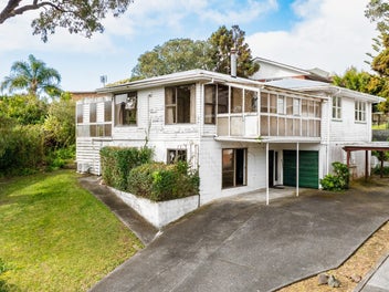 32 Eaton Road, Hillsborough, Auckland