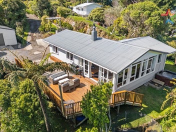 64 Pekanga Road, Normandale, Lower Hutt