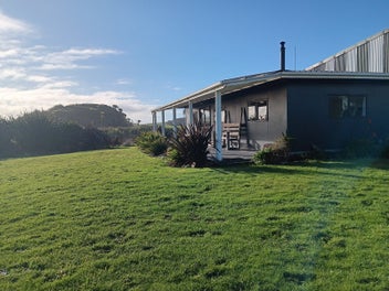 109 Hands Road, Charleston