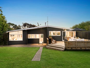 23 Blakeborough Drive, Forrest Hill, Auckland
