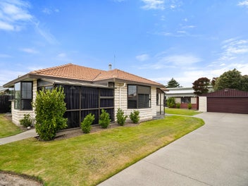 14 Takaro Avenue, Sockburn, Christchurch