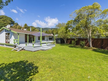 30 Hookway Grove, Paraparaumu