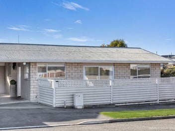 2/13 Avenue Road, West End, Timaru